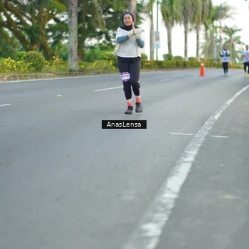 Runner Photo 7745401