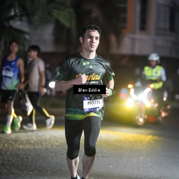 Runner Photo 7745406