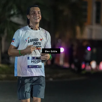 Runner Photo 7745411