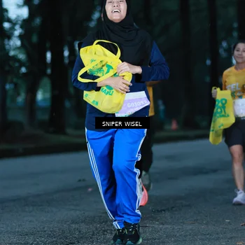 Runner Photo 7745418