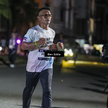 Runner Photo 7745421