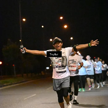 Runner Photo 7745447