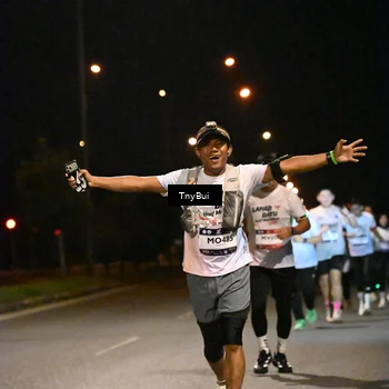 Runner Photo 7745448