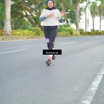 Runner Photo 7745458