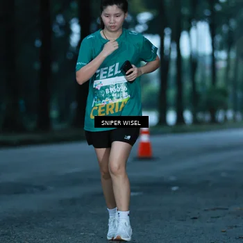 Runner Photo 7745459