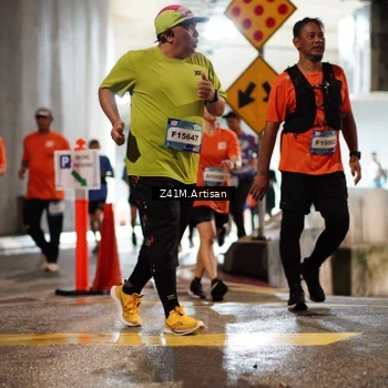 Runner Photo 7745478