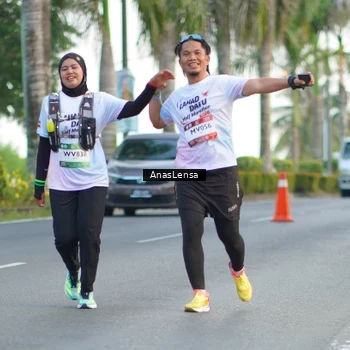 Runner Photo 7745486