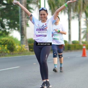 Runner Photo 7745534