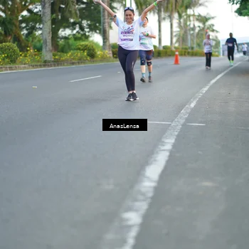 Runner Photo 7745538