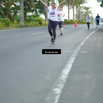Runner Photo 7745542