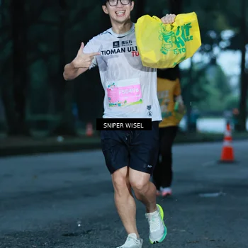 Runner Photo 7745549