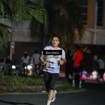 Runner Photo 7745553