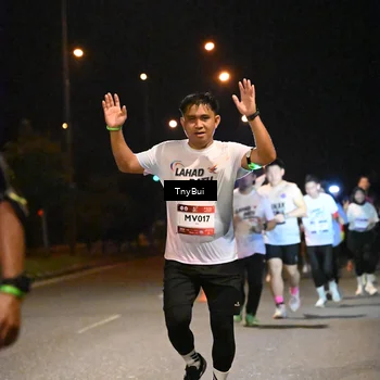Runner Photo 7745554