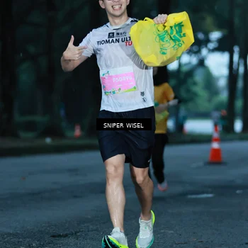 Runner Photo 7745558