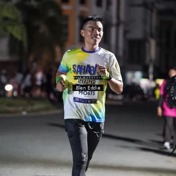 Runner Photo 7745562