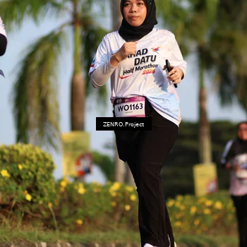 Runner Photo 7745565