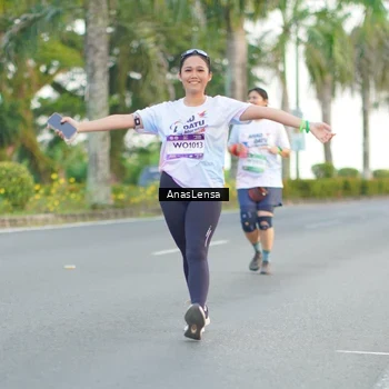 Runner Photo 7745580