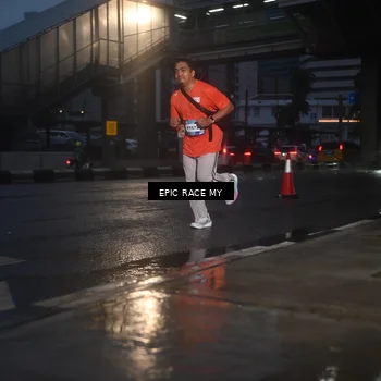 Runner Photo 7745617