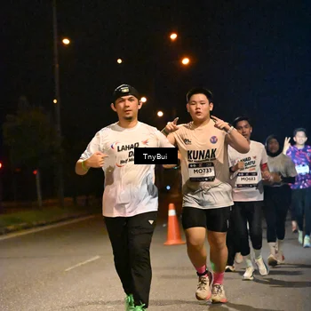 Runner Photo 7745626