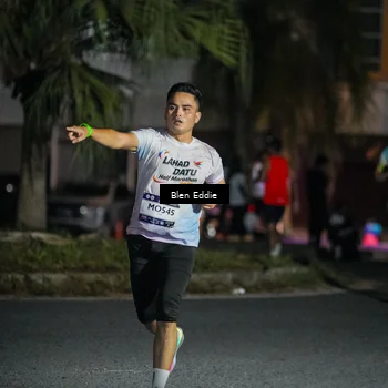 Runner Photo 7745642