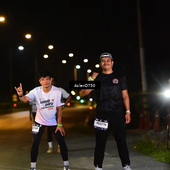 Runner Photo 7745649