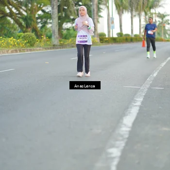 Runner Photo 7745662
