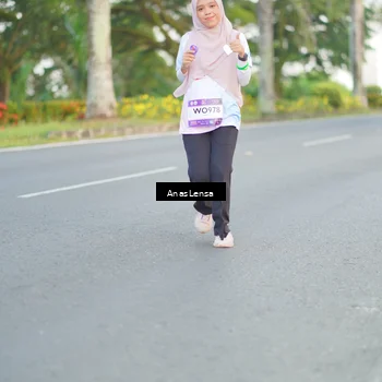 Runner Photo 7745667