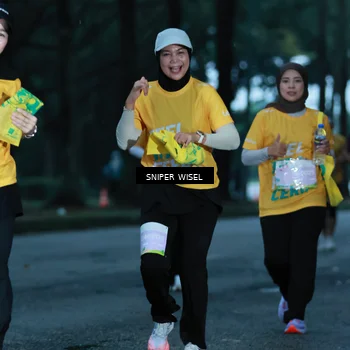 Runner Photo 7745671