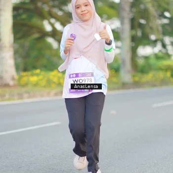 Runner Photo 7745677