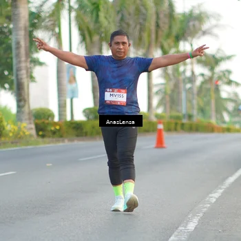 Runner Photo 7745682