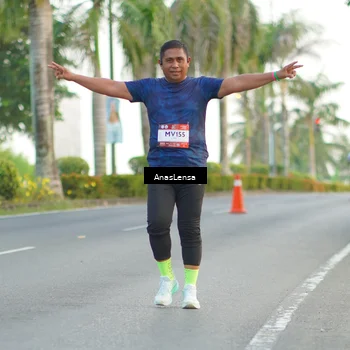 Runner Photo 7745692