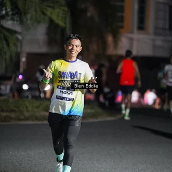 Runner Photo 7745704