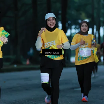 Runner Photo 7745705