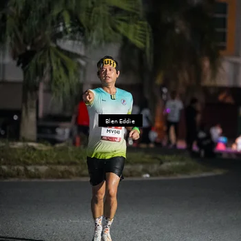 Runner Photo 7745706