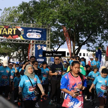 Runner Photo 7745711