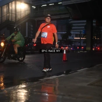 Runner Photo 7745712