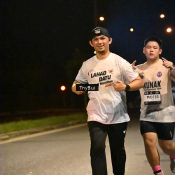 Runner Photo 7745713