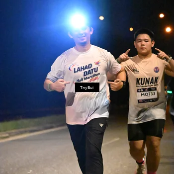 Runner Photo 7745719