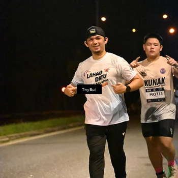 Runner Photo 7745723