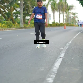 Runner Photo 7745743