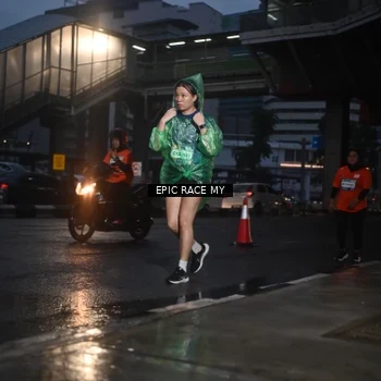 Runner Photo 7745754
