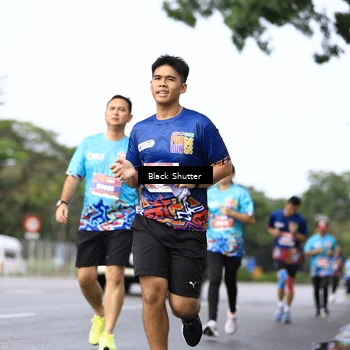 Runner Photo 7745771