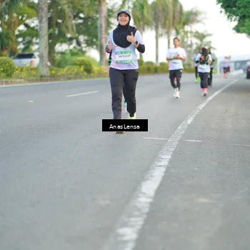 Runner Photo 7745798