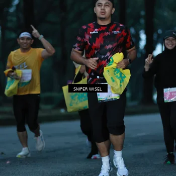 Runner Photo 7745803