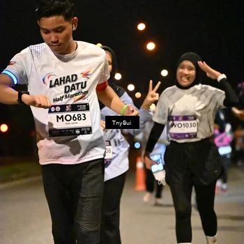 Runner Photo 7745822