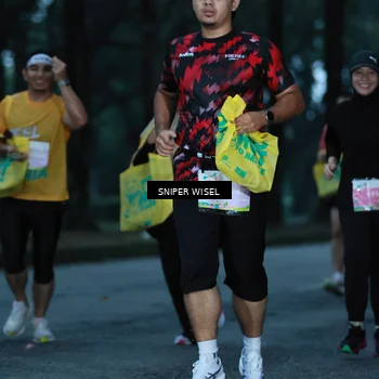Runner Photo 7745826