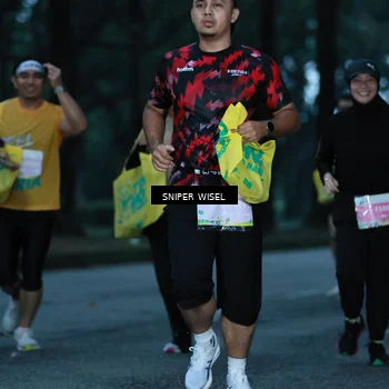 Runner Photo 7745828