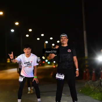 Runner Photo 7745842