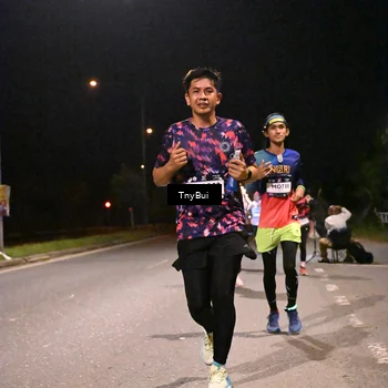 Runner Photo 7745844