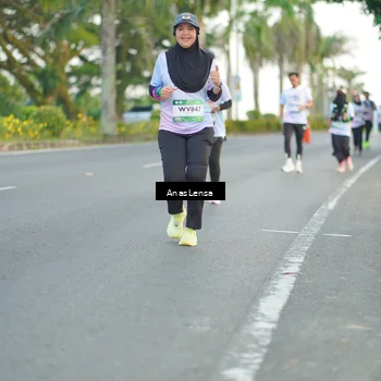 Runner Photo 7745845